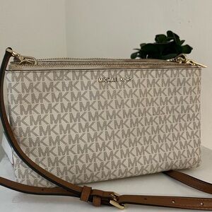 Michael Kors Cross Body